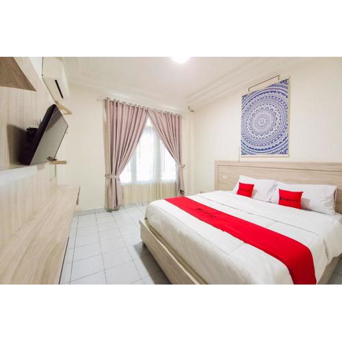 RedDoorz at Homestay Sutomo Riau