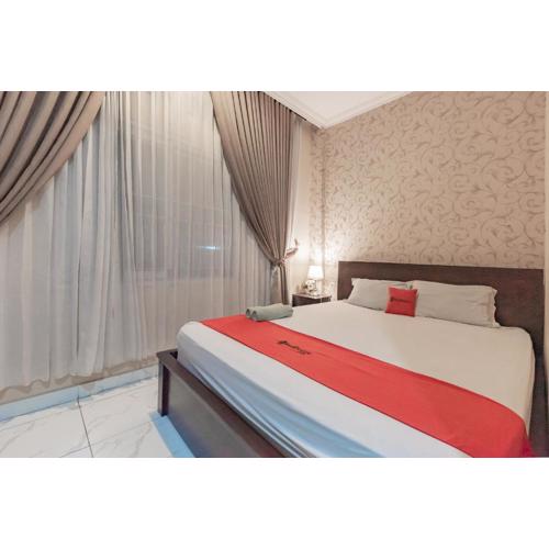 RedDoorz at Hotel Arwana Tugu Puncak