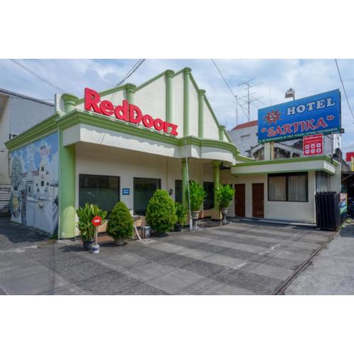 RedDoorz At Hotel Sartika Yogyakarta