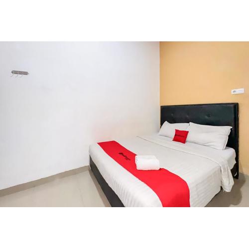 RedDoorz at Jalan Basuki Rahmat Palembang