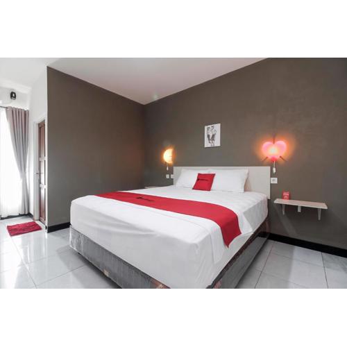 RedDoorz At Jalan Bukit Keminting