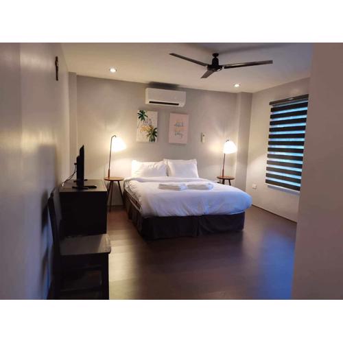 RedDoorz at Kopinos Tourist Inn Hotel