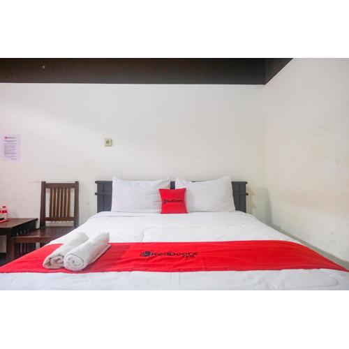 RedDoorz at Mayang Garini 2 Borobudur