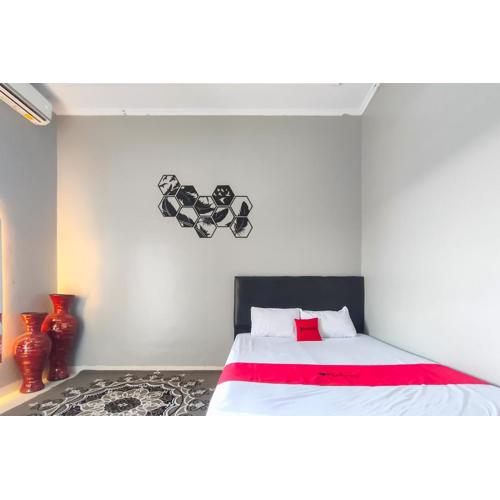 RedDoorz at NN Guest House Exit Tol Klodran Solo