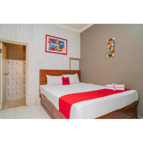 RedDoorz at Oro Oro Ombo Batu