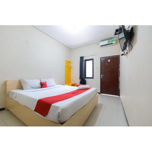RedDoorz at Osuko Residence Sukomanunggal Jaya