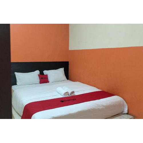 RedDoorz at Oxy Residence Manado