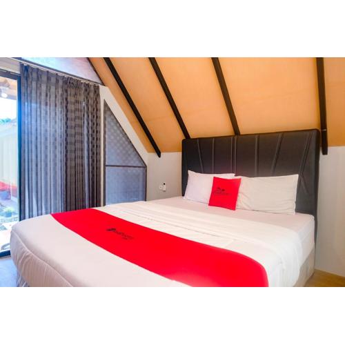 RedDoorz at Pondok Palma Villa