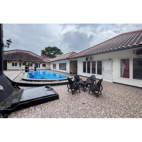 RedDoorz at RCK Megamendung Puncak