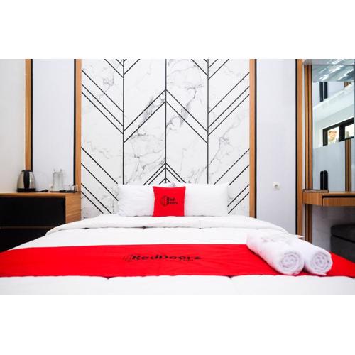 RedDoorz at Tasneem Puspowarno Semarang