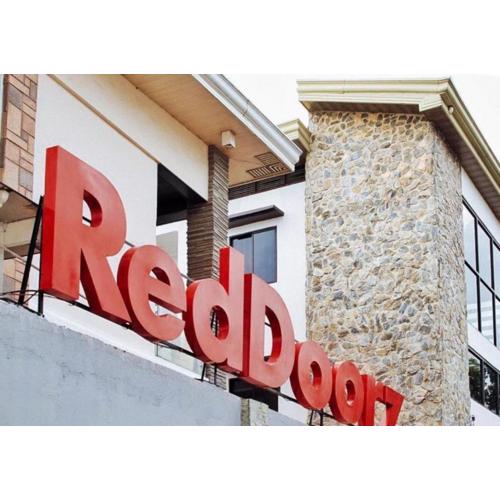 RedDoorz @ Balay Hiraya Apartment