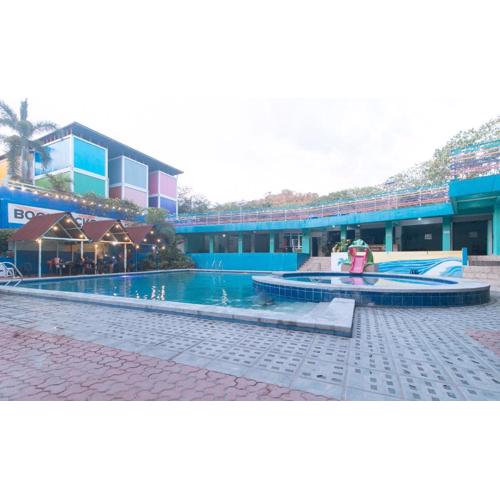 RedDoorz @ Boondocks Cabins Resort