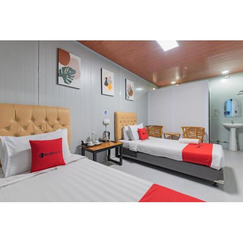 RedDoorz Container @ Teras Cimanuk Garut