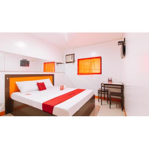 RedDoorz @ EL Runway Hotel Bulacan