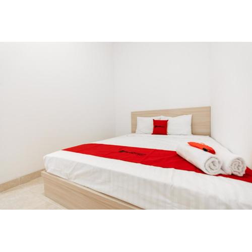 RedDoorz @ Graha Cemerlang Maros