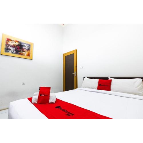 RedDoorz @ Hertasning Area 2