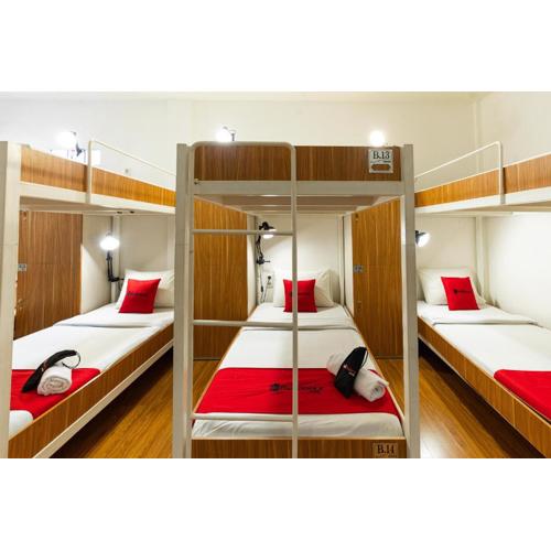 RedDoorz Hostel @ Dago 2