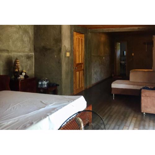 RedDoorz Hostel @ Madrias Pension House Isabela