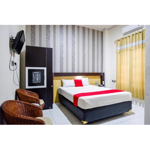 RedDoorz @ Hotel Bumi Palupy