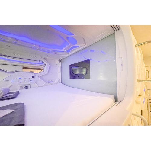 RedDoorz Hotel Capsule at Batu Tulis