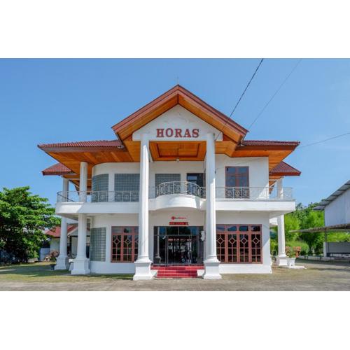 RedDoorz @ Hotel Horas Palopo