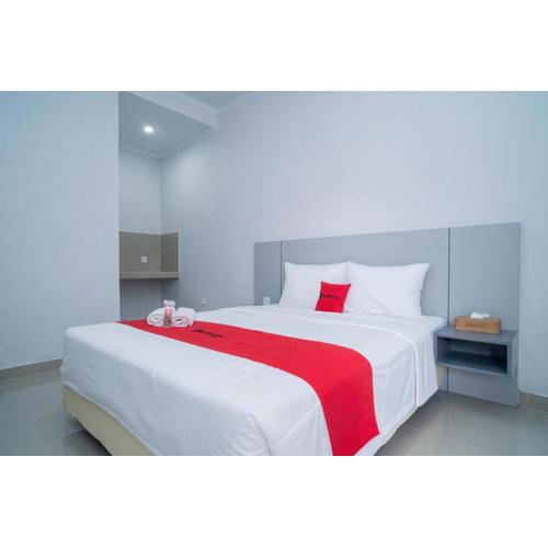 RedDoorz @ Jalan Gunung Talang Mahendradatta