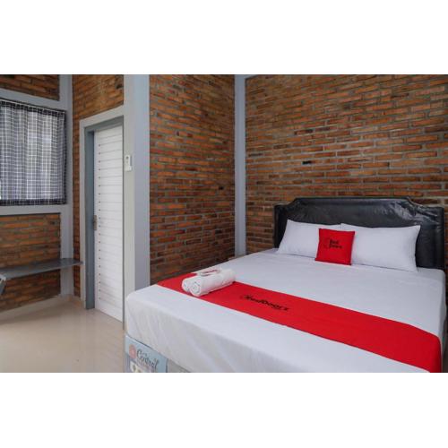 RedDoorz @ Jalan Ringroad Selatan 2