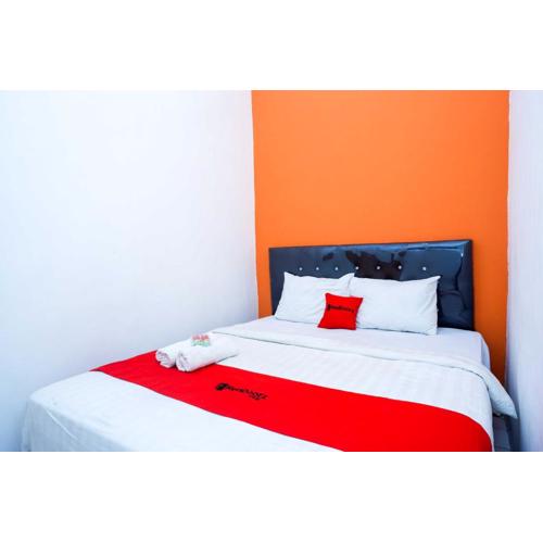 RedDoorz @ Kawasan Industri Candi Semarang