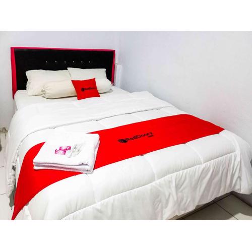 RedDoorz @ Lolak Bolaang Mongondow