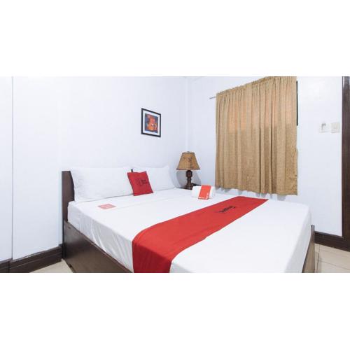 RedDoorz @ Marifa Hotel Angeles Pampanga