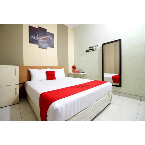 RedDoorz near Adisucipto Airport 3
