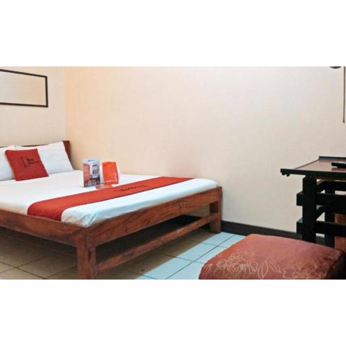 RedDoorz near Baclay Drive Super Metro