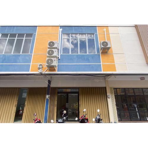 RedDoorz near BCS Mall at Penuin