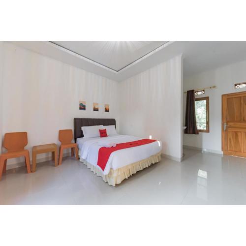 RedDoorz near Ciletuh Sukabumi