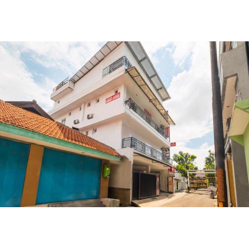 RedDoorz near Exit Toll Moh. Toha