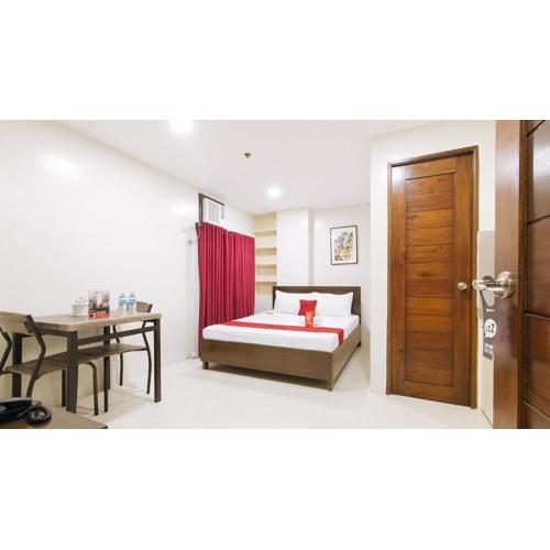 RedDoorz near Fernwoods Garden Quezon City