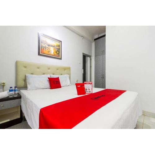 Reddoorz near Gajah Mada Plaza 2