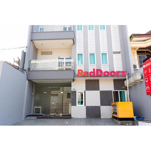 RedDoorz Near Gajah Mada Street Semarang