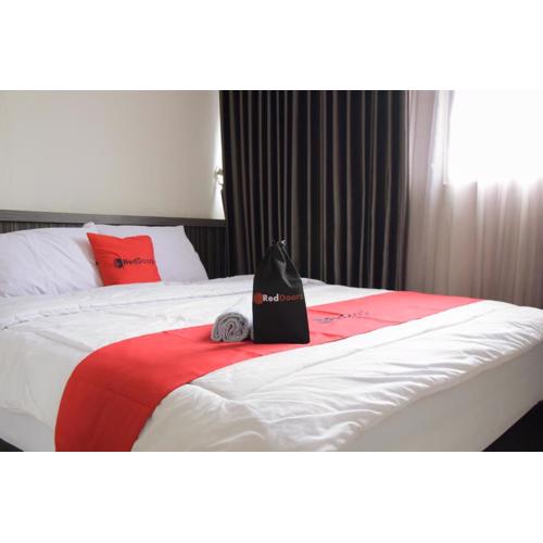 RedDoorz near GOR Satria Purwokerto