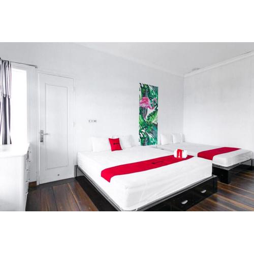 RedDoorz near Grojogan Sewu Tawangmangu