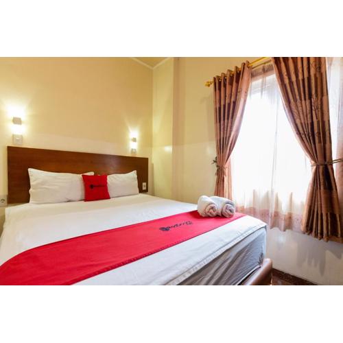 RedDoorz near Halim Perdanakusuma 3