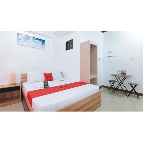 RedDoorz Near Iloilo International Airport