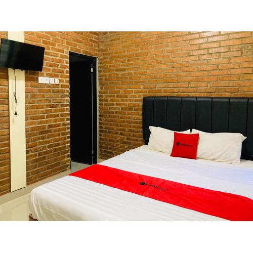 RedDoorz near Jalan Malioboro Area