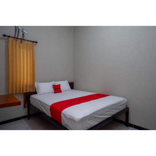 RedDoorz near Kampus UMP Purwokerto 2