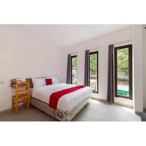 RedDoorz near Kaza Mall Surabaya