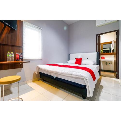 RedDoorz near Kebon Jeruk Jakarta