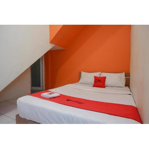 RedDoorz near Majapahit Semarang 2