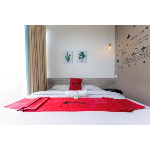 RedDoorz near Mangga Dua Mall