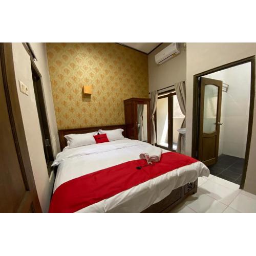 RedDoorz near Mojokerto Train Station