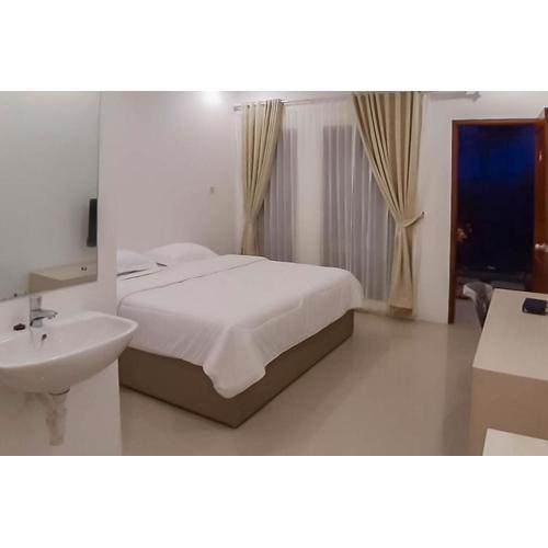 RedDoorz near Pantai Madasari Pangandaran